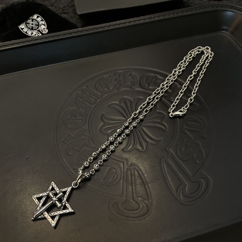 Ch*0me He**ts necklaces